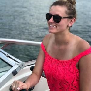 Meet your Posher, Kaely